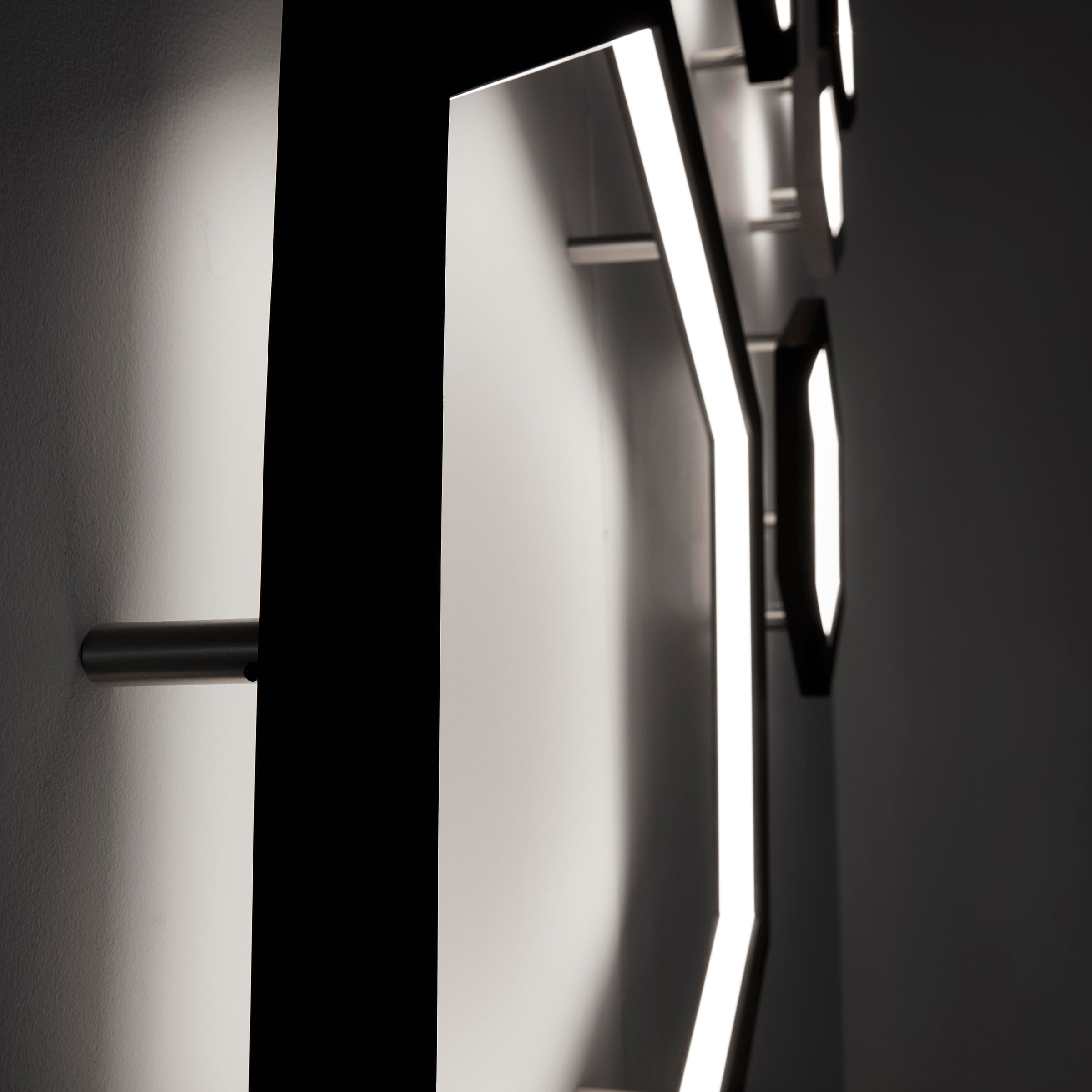 hollis morris hexagon sconce dark detail