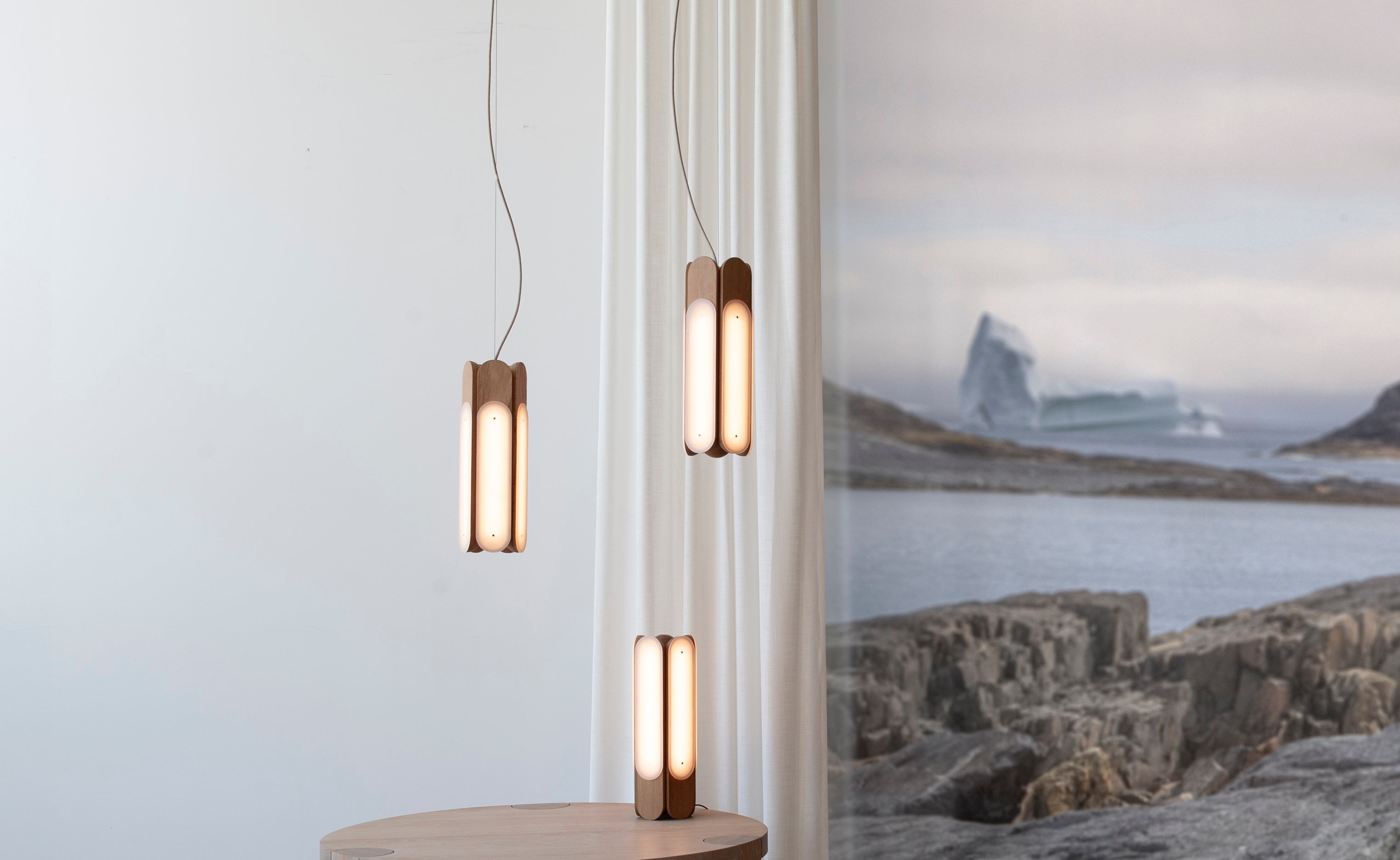 hollis morris beaufort vertical tablelamp R5 iceberg