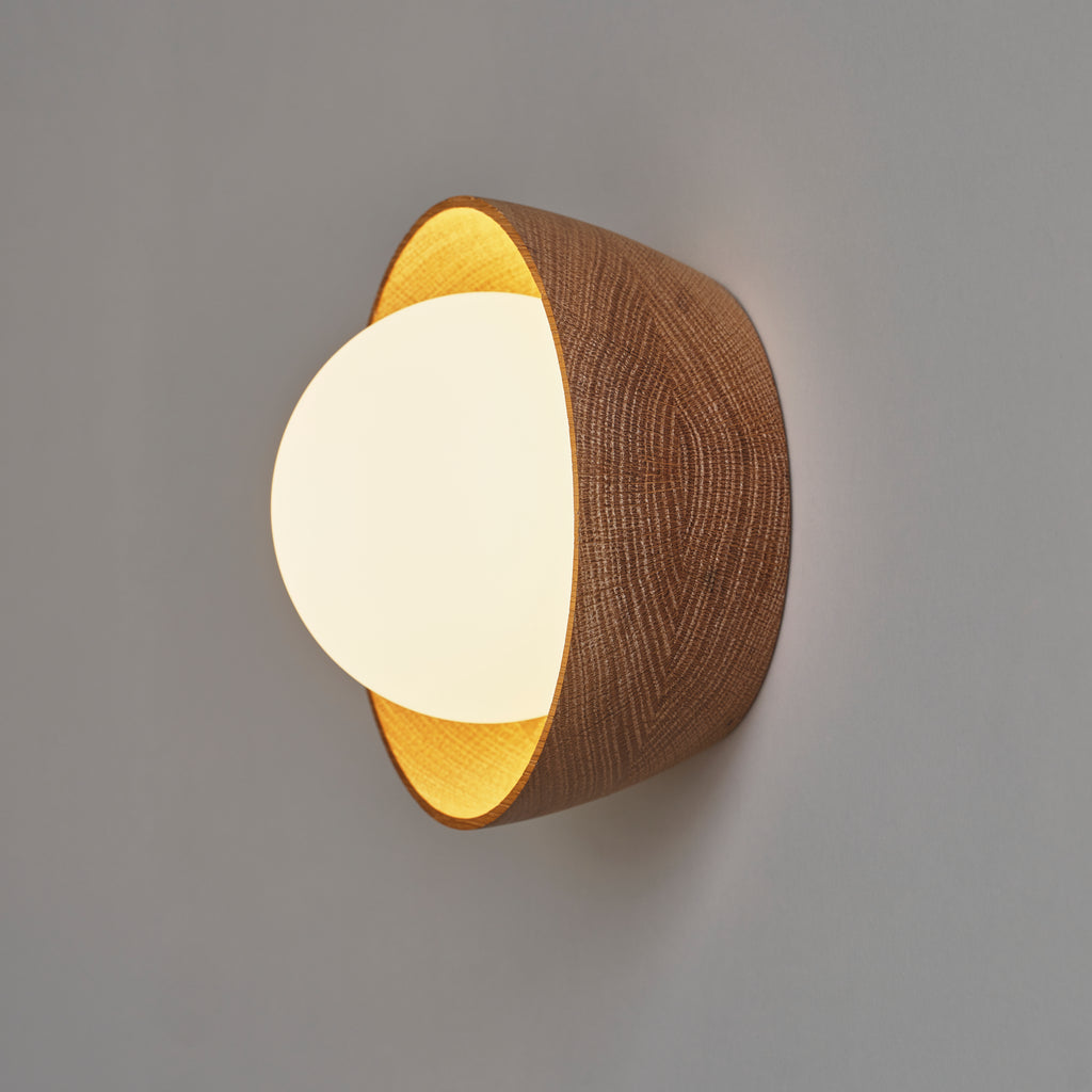 hollis morris berm orb sconce w.oak natural on