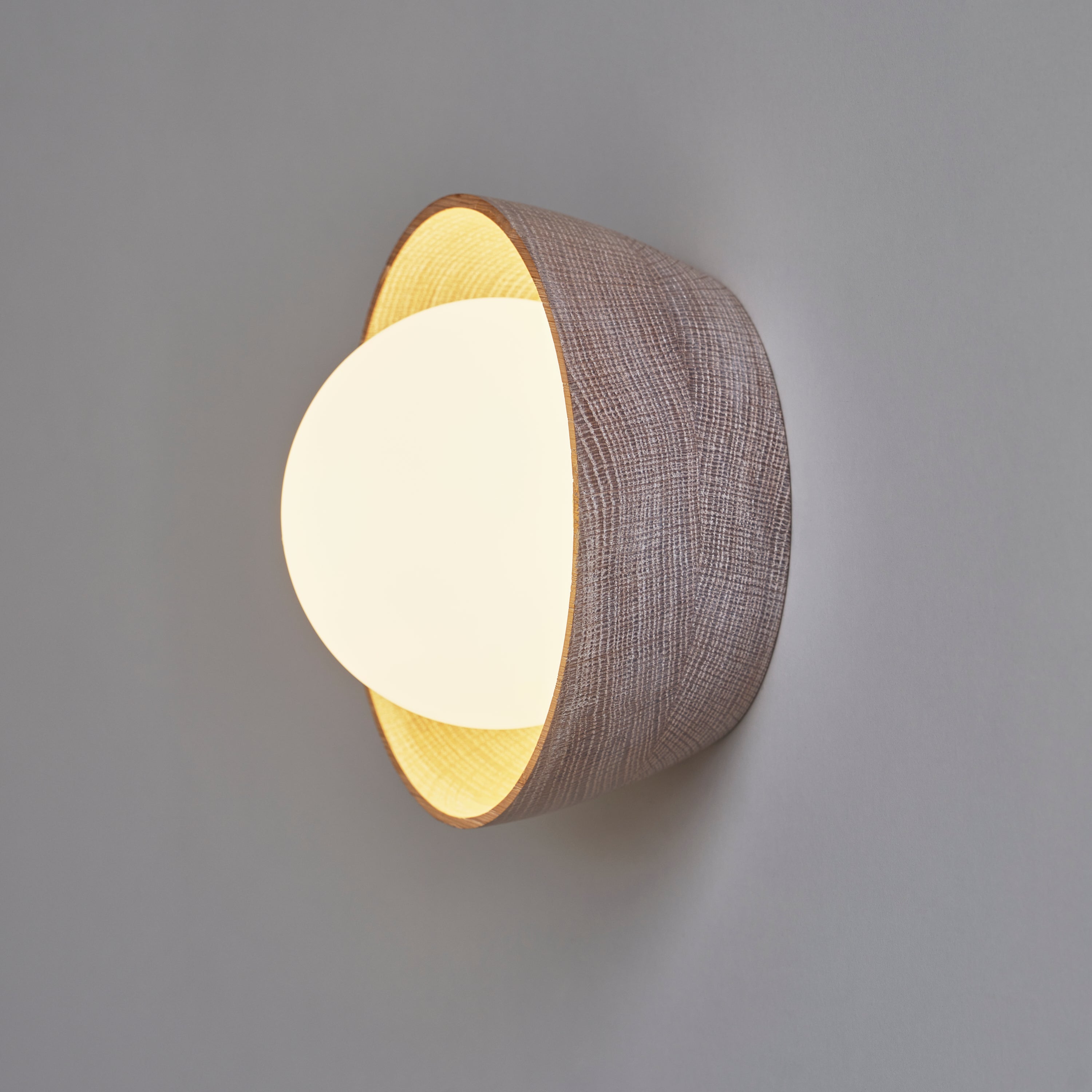 hollis morris berm orb sconce w.oak white on