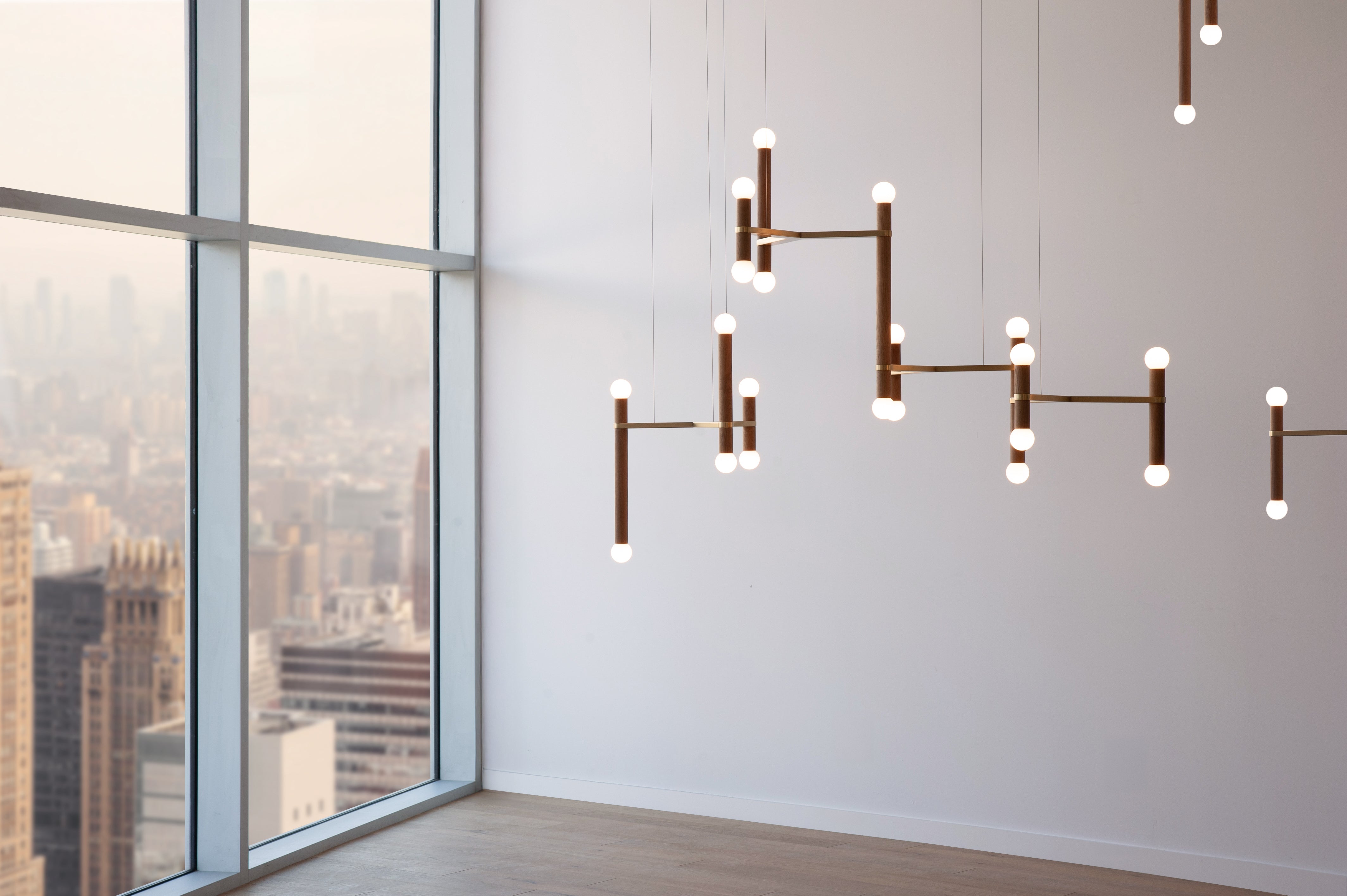 hollis morris molecule 3y 1y w.oak natural brass window