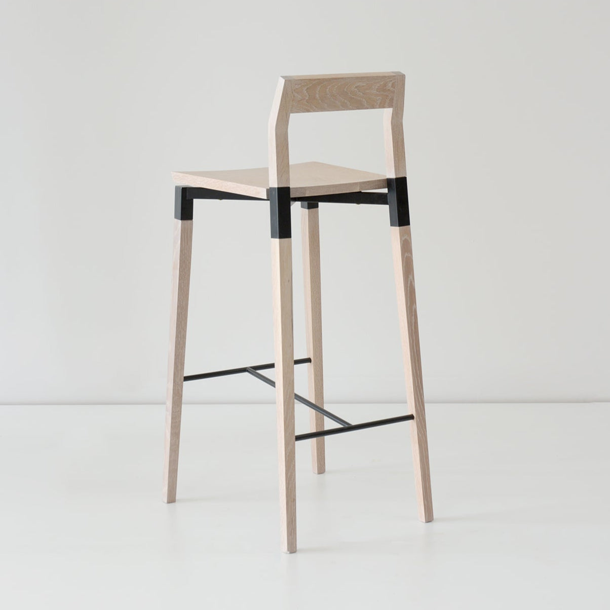 hollis morris parkdale bar stool w.oak white-black