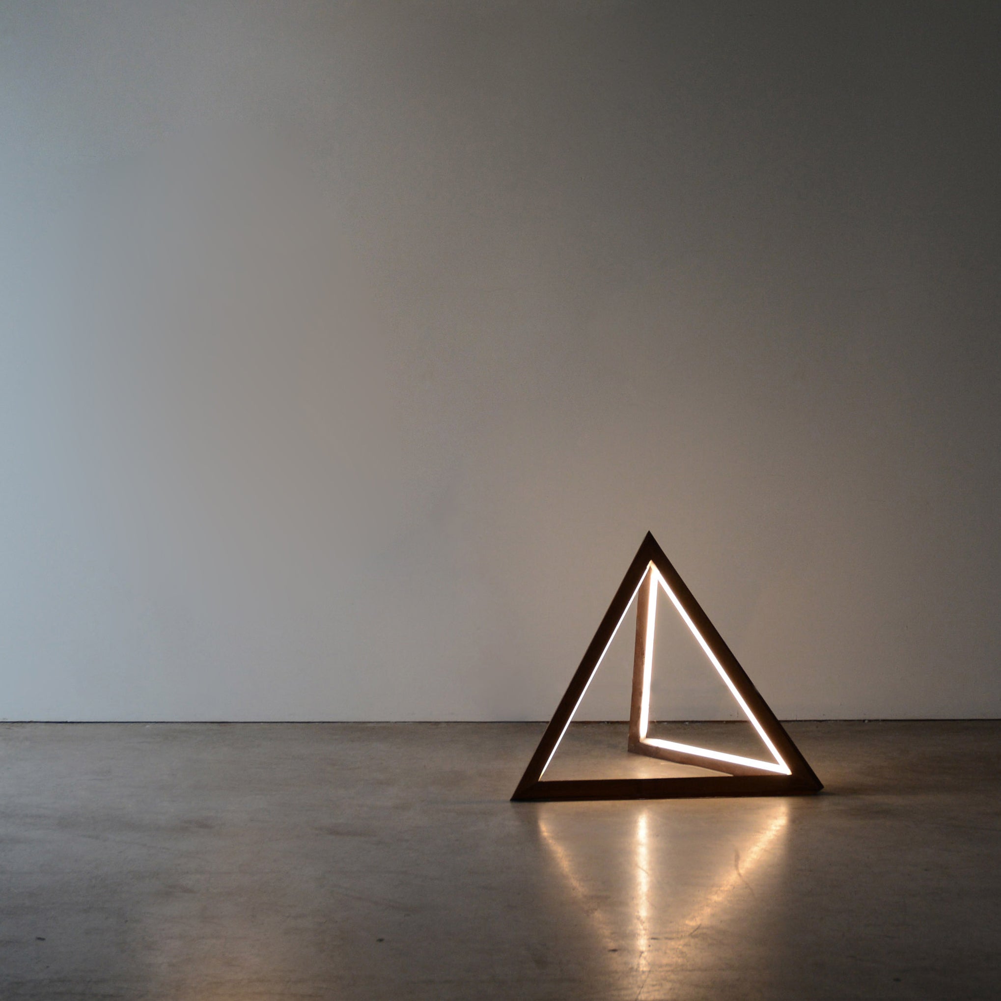 Tetra Floor Light